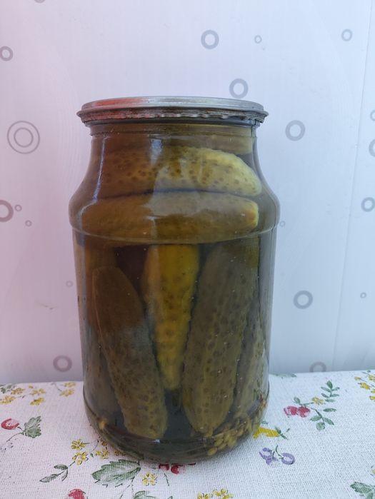 Огурцы маринованные