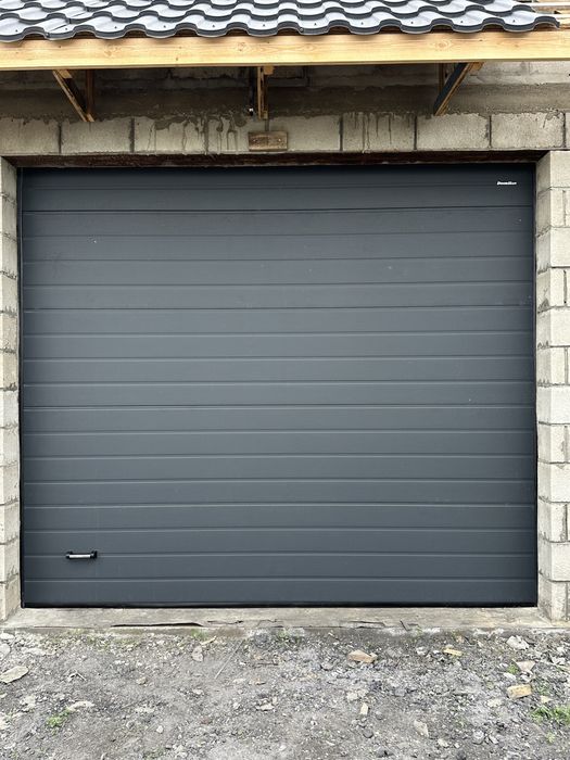 Секционные и промышленные ворота, гаражные ворота| Доставка, монтаж