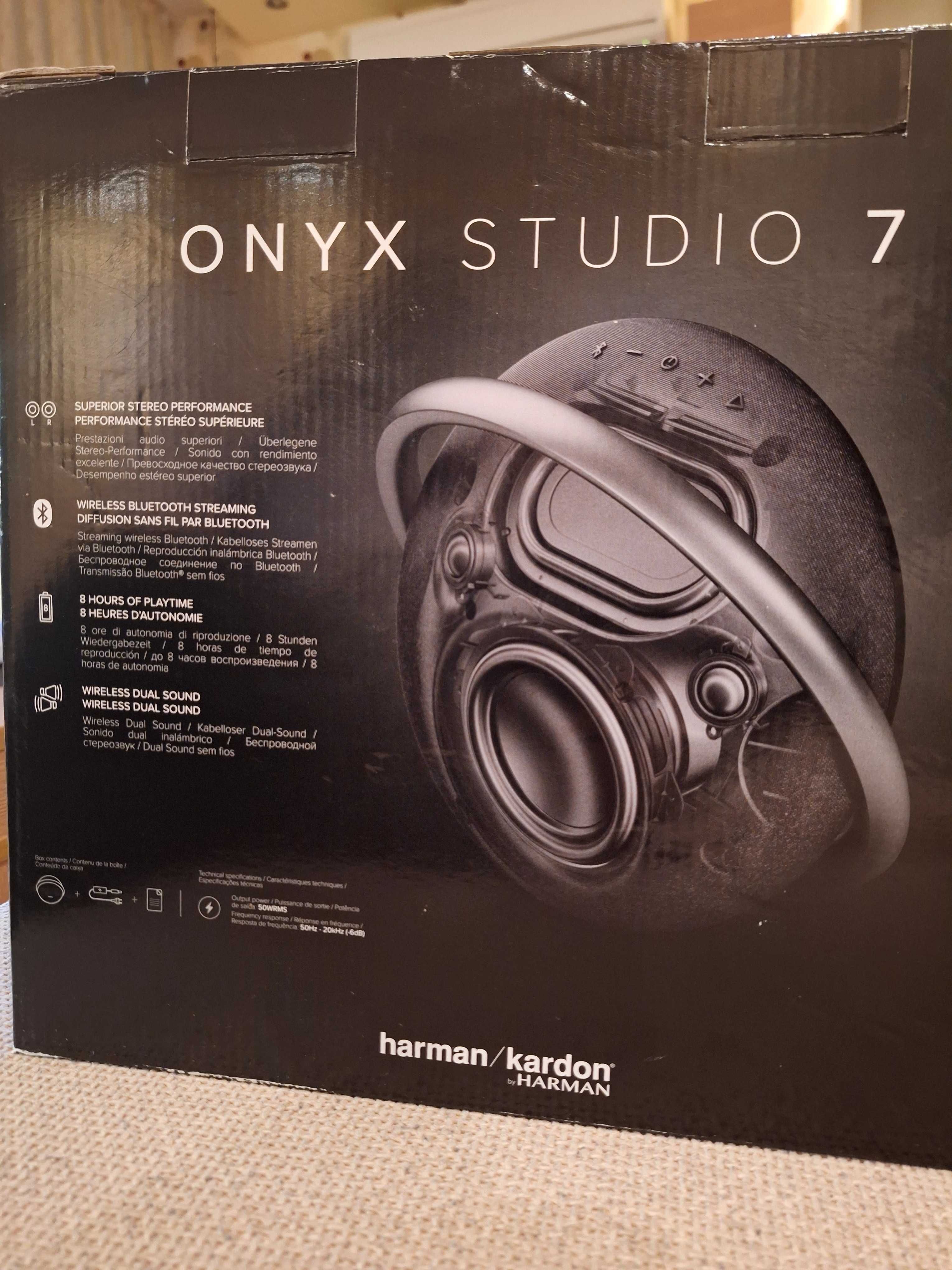 Harman / Kardon  Onyx Studio 7