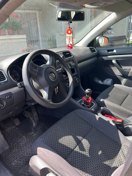 Vând Golf 6 2010