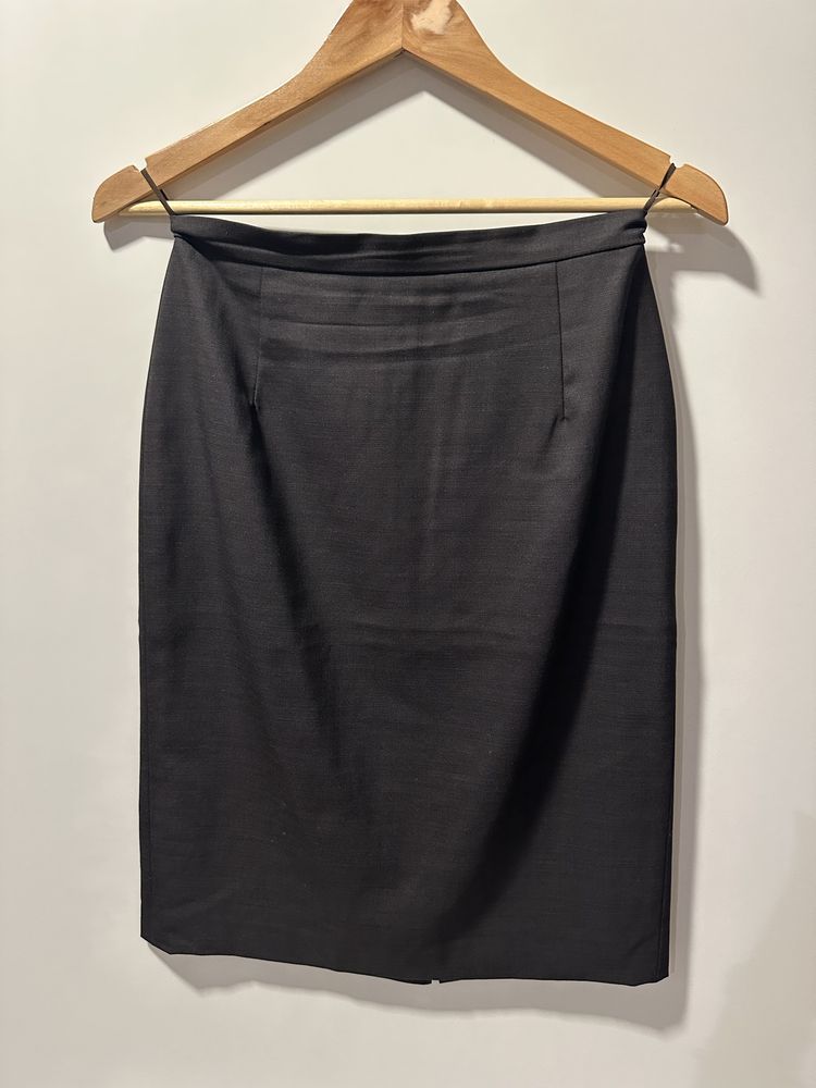 Дамски костюм пола и сако на Max Mara