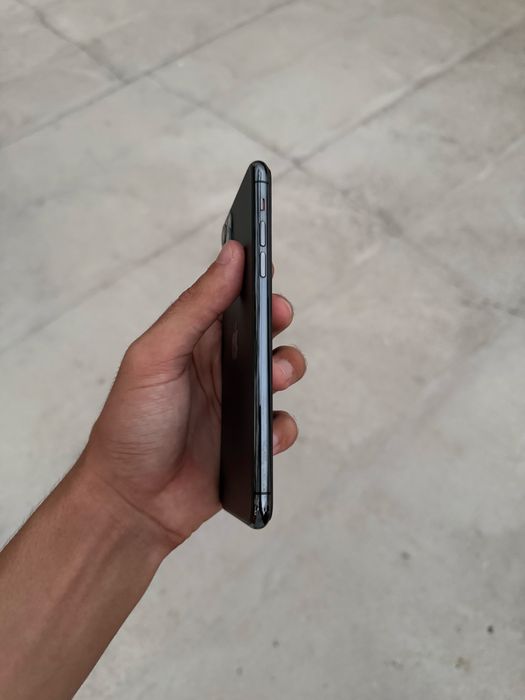 iPhone 11 pro max sotiladi obmen ayfonlaga