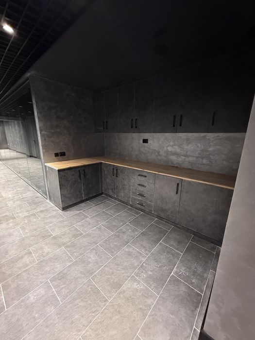 Аренда! Ул.Шота.Руставели. Под офис 15,6м2. Вдоль дороги!