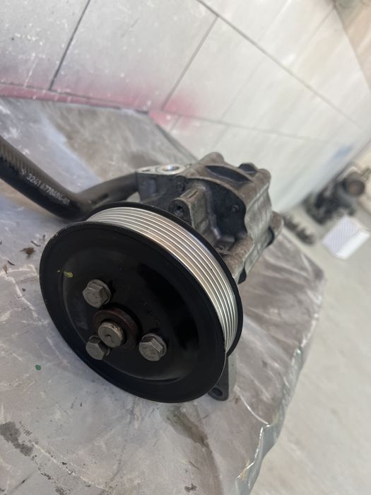 Pompa servo bmw 730d