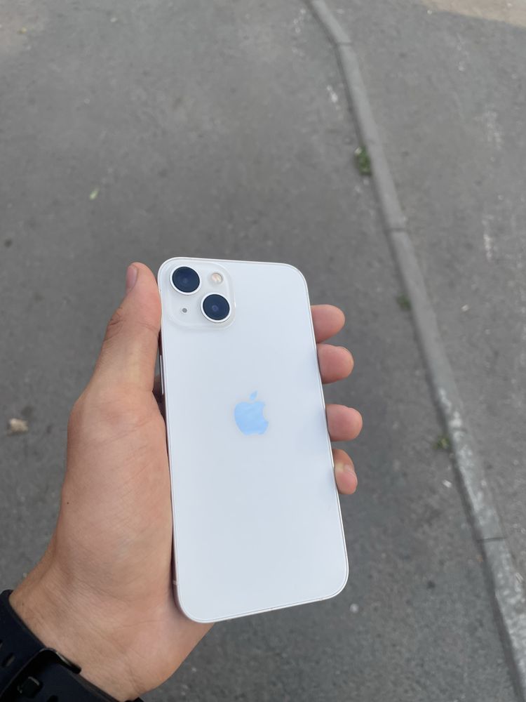 iPhone 13 128Gb в идеальном состоянии