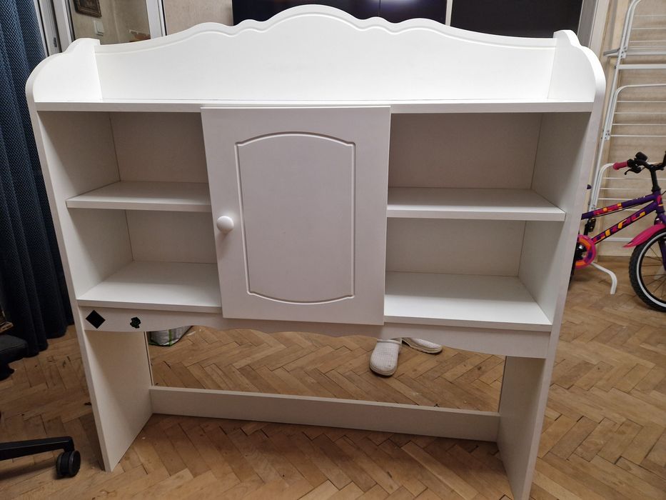 Надстройка за бюро