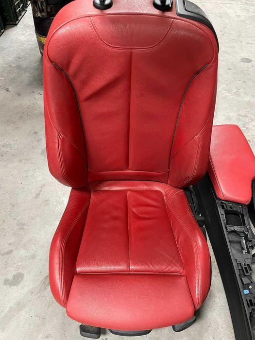 Interior BMW F32 Seria 4 Rosu Sport cu incalzire si cotirea
