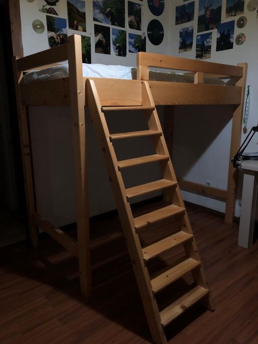 Pat supraetajat din lemn natural de nuc