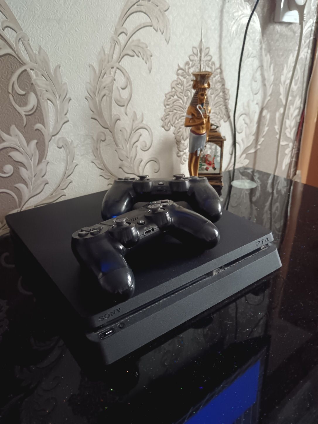 Playstation 4 slim