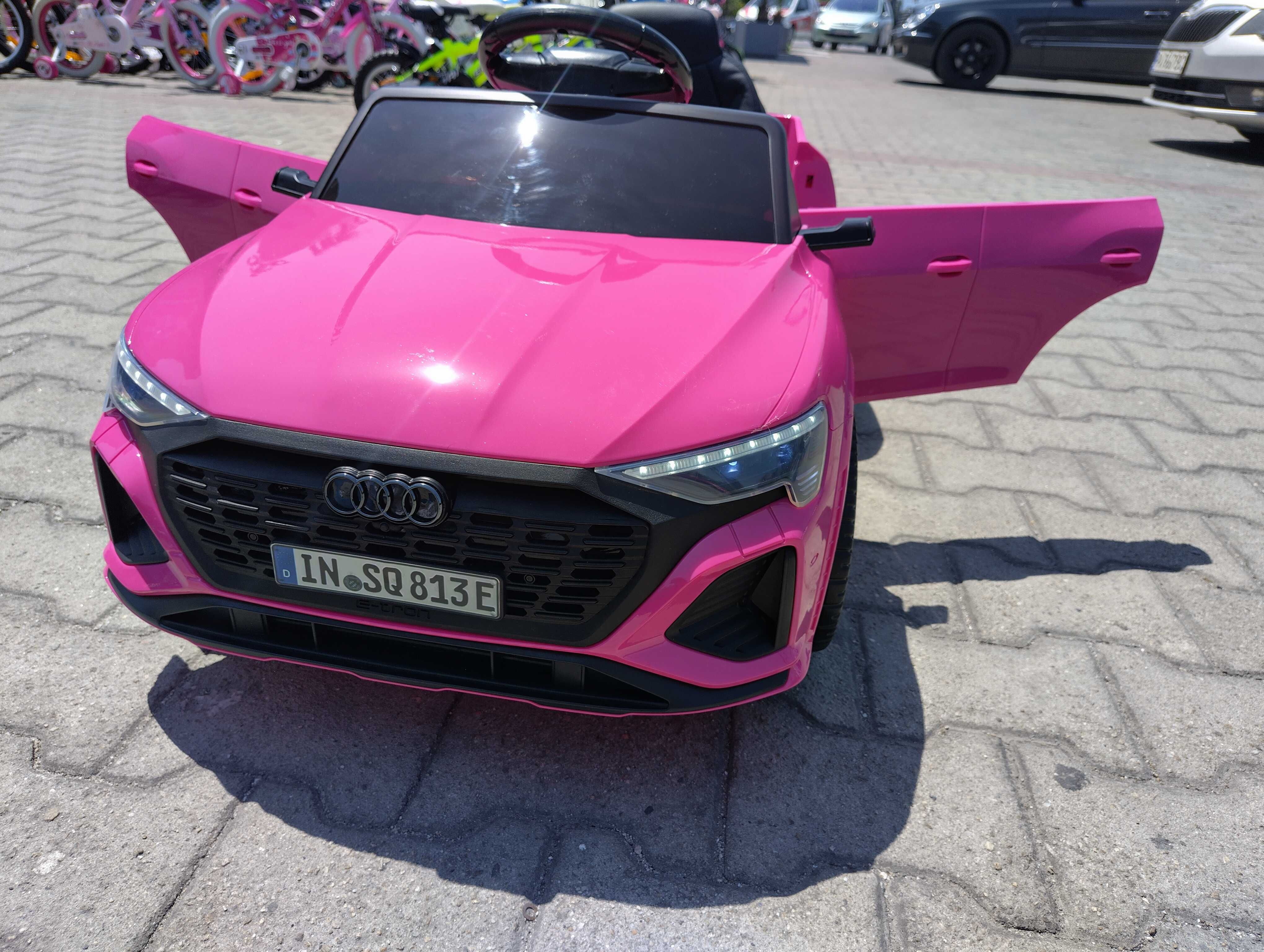 AUDI Акумулаторен джип SQ8 e-tron мет. розов