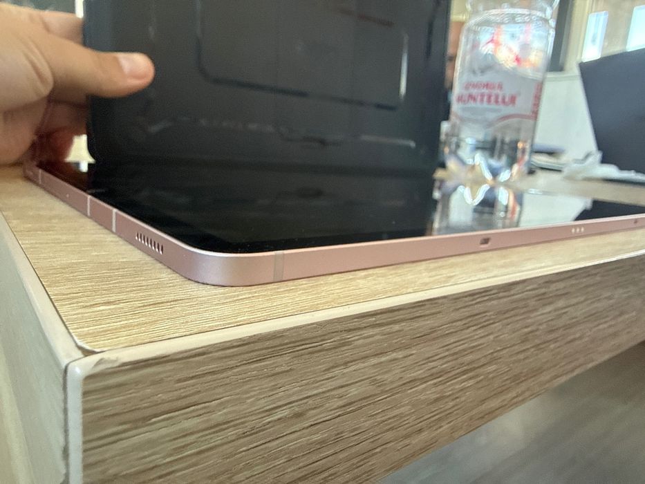 Tableta Samsung Galxy Tab S8+ model SM-X800