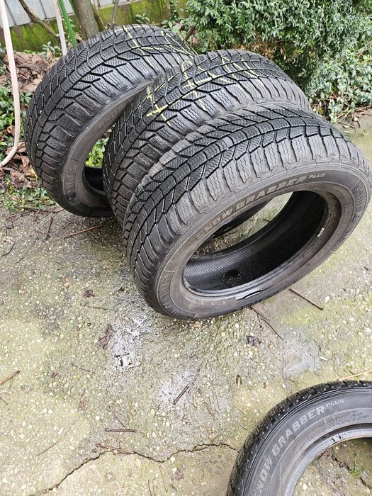 Anvelope iarnă 225 60 17