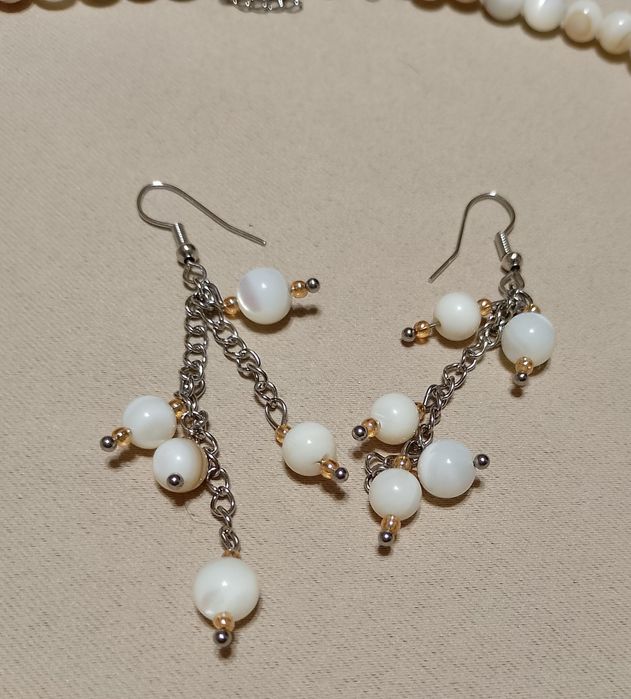 Седеф.Комплект : колие и обеци.