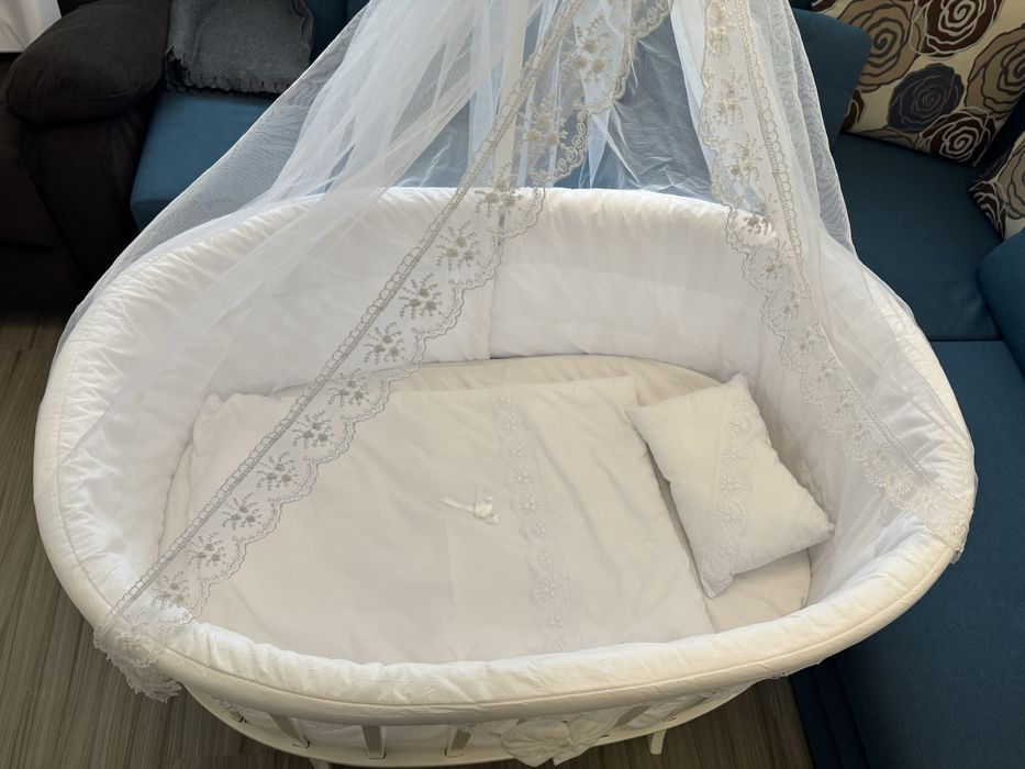 Pat bebe FAIRYTALE Mobexpert- saltea, așternut și baldachin incluse