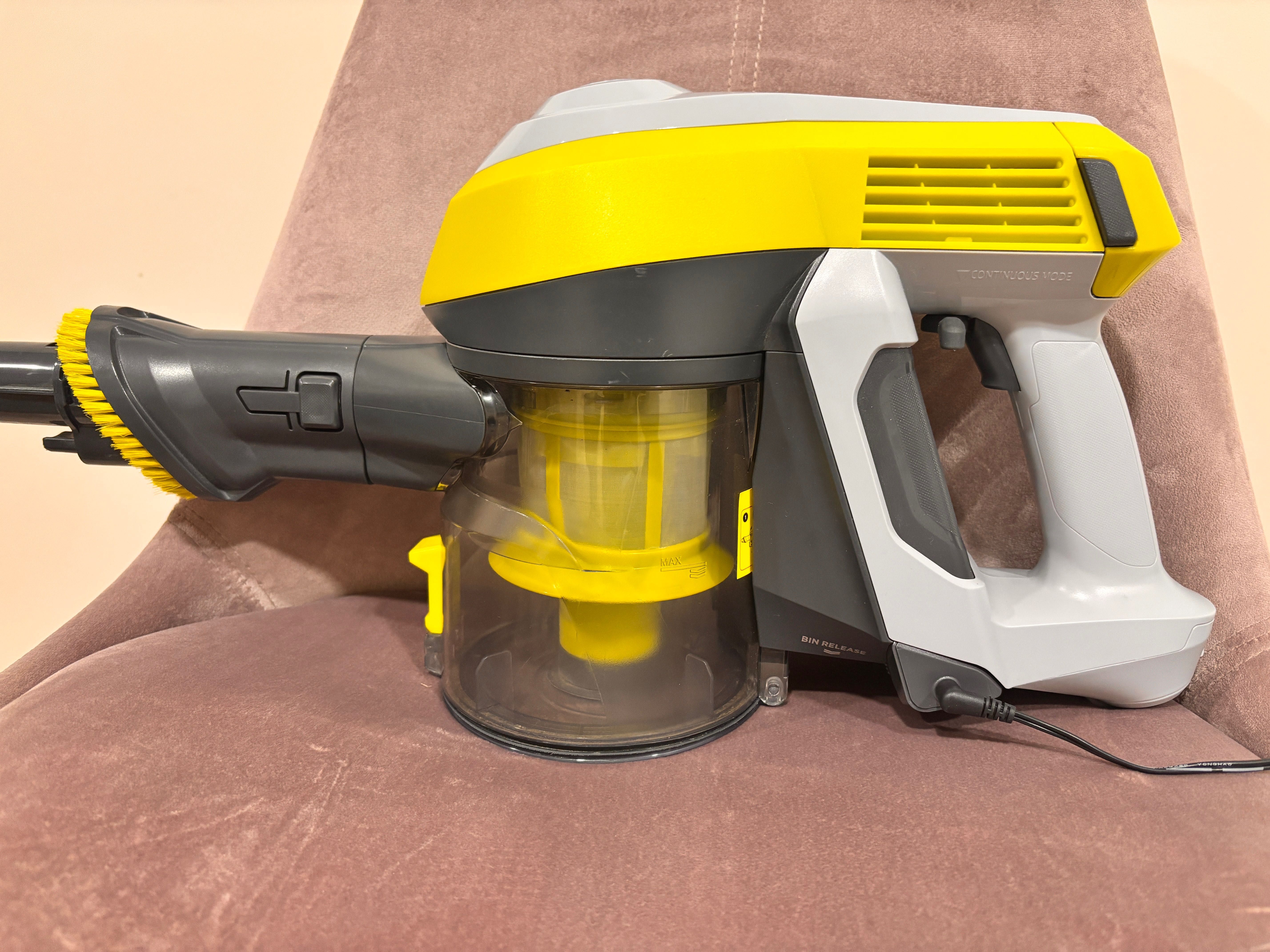 Акумулаторна прахосмукачка Hoover