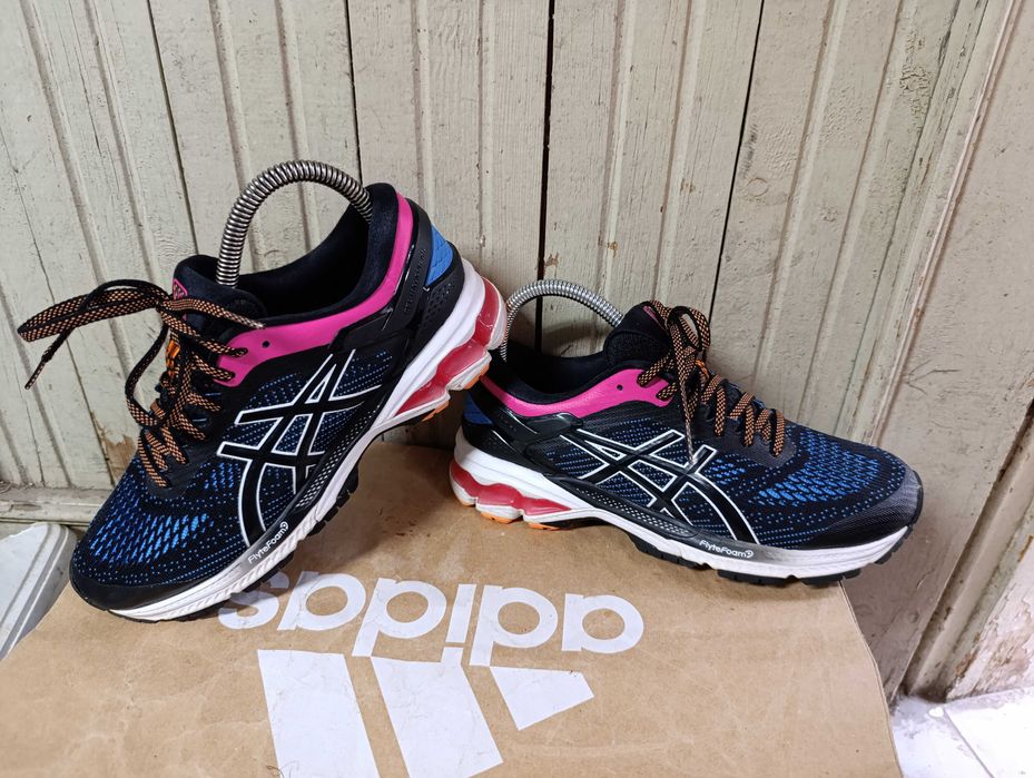 ''Asics Gel-Kayano 26''оригинални маратонки 38.5 номер