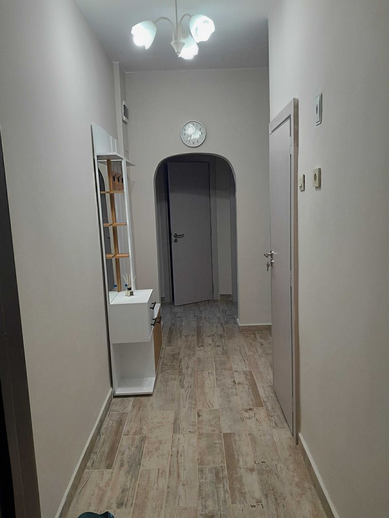 Дава се под наем Тристаен апартамент в Варна, Младост 2 - 63 кв.м за 484.5 € - Снимка #7