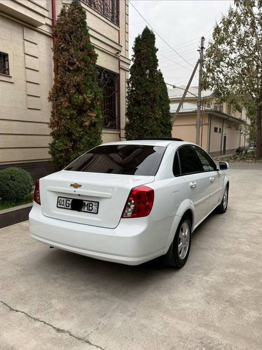 Kraskasi 100% toza. Gentra Avtomat karobka. 50.800 KM.