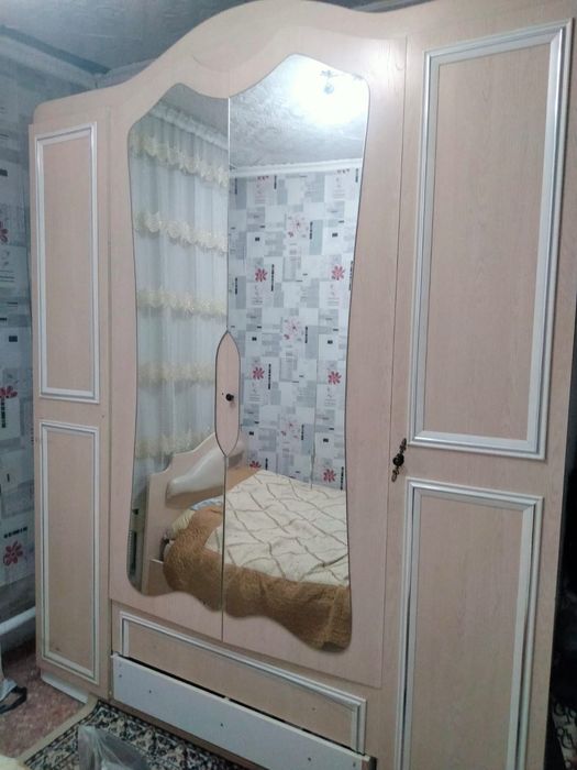 Продам шкаф сапльная