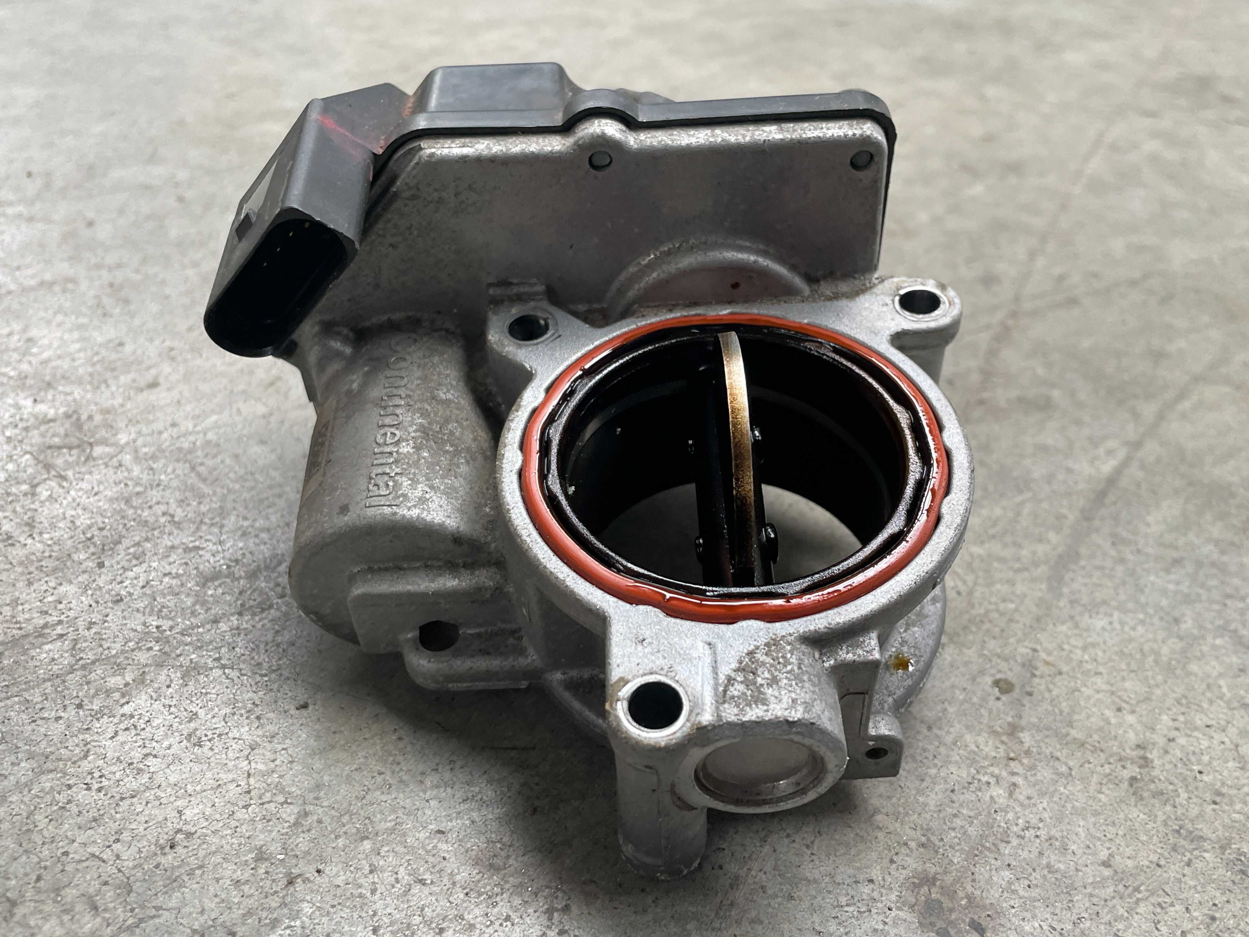 Clapeta acceleratie Vw/Audi/Porsche 3.0 TFSI cod 057128063D