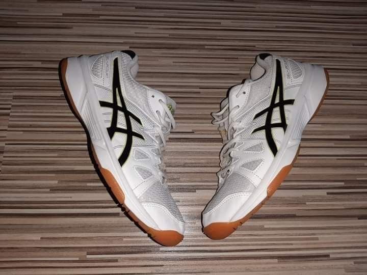 Adidași Asics mărime 39 (uk6).