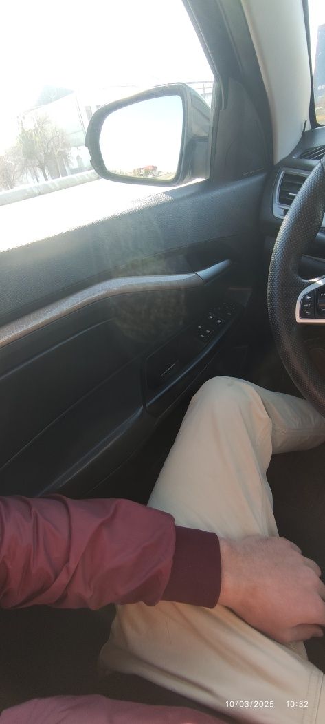Lada Vesta sotiladi tayyor qora