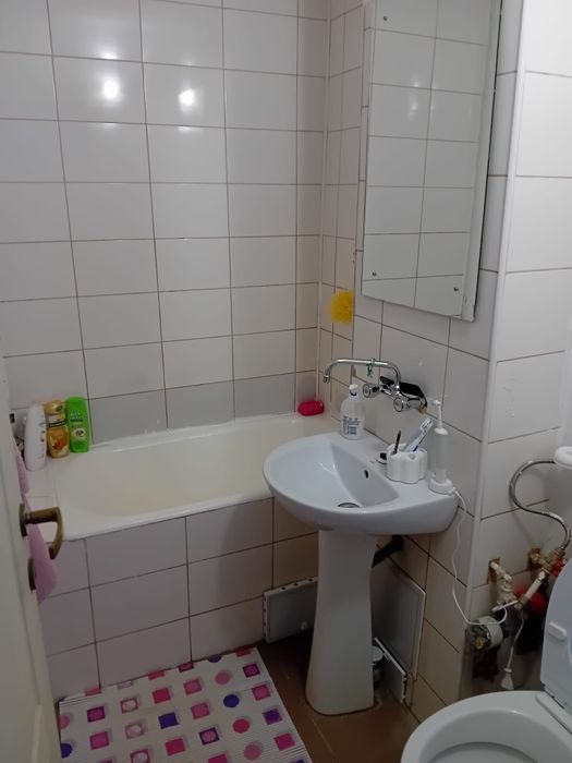 Garsoniera de vânzare