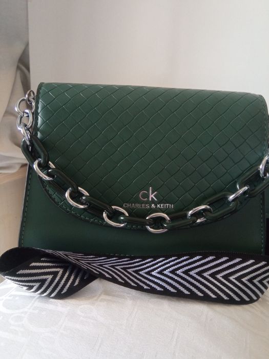 Сумка брендовая качество отличное новое ни разу не носила