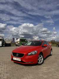 Volvo V40 Summum D2