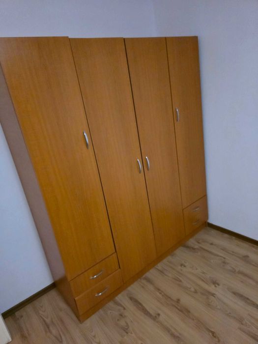 Dulap 4 usi si 4 sertare