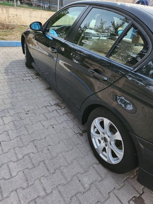 BMW 320 150К.С Бензин  2006