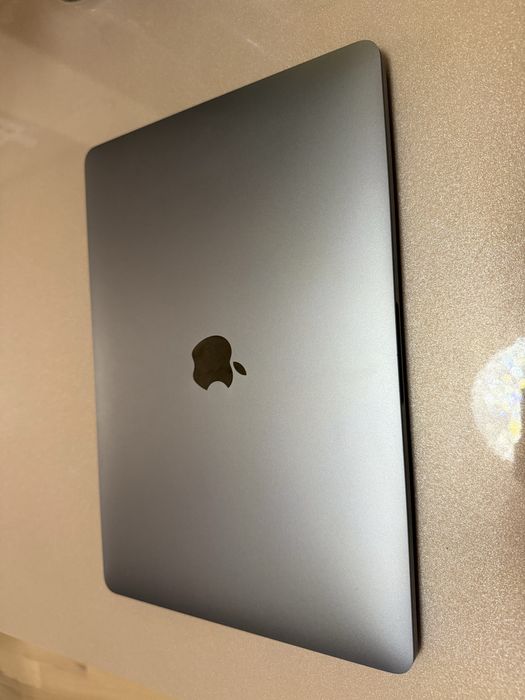 MacBook Pro 13” M2 chip