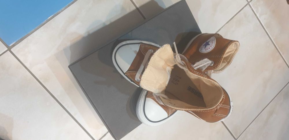 Ghete maro din piele Converse