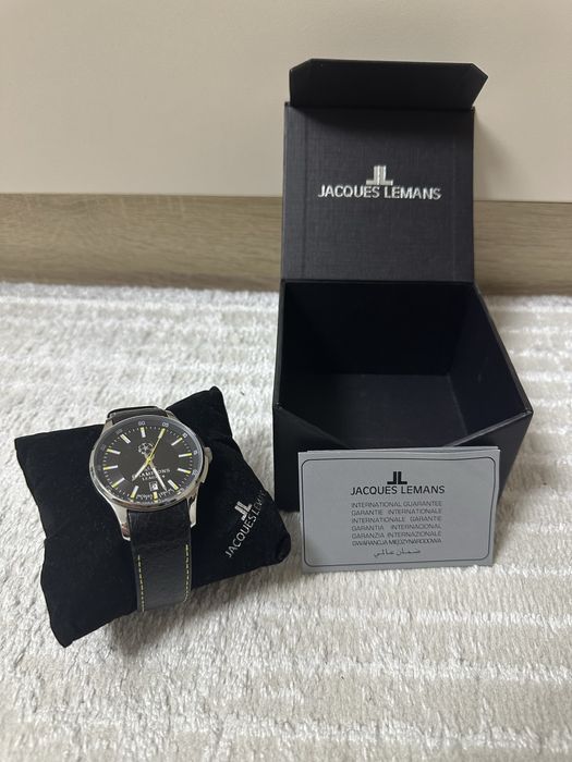 Продам часы Jacques lemans