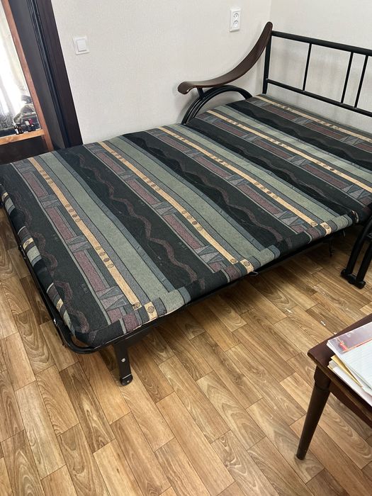 Диван раскладужка срочно продам