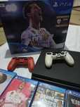 PS 4 SLIM, 1тб памяти+два джостика+игры