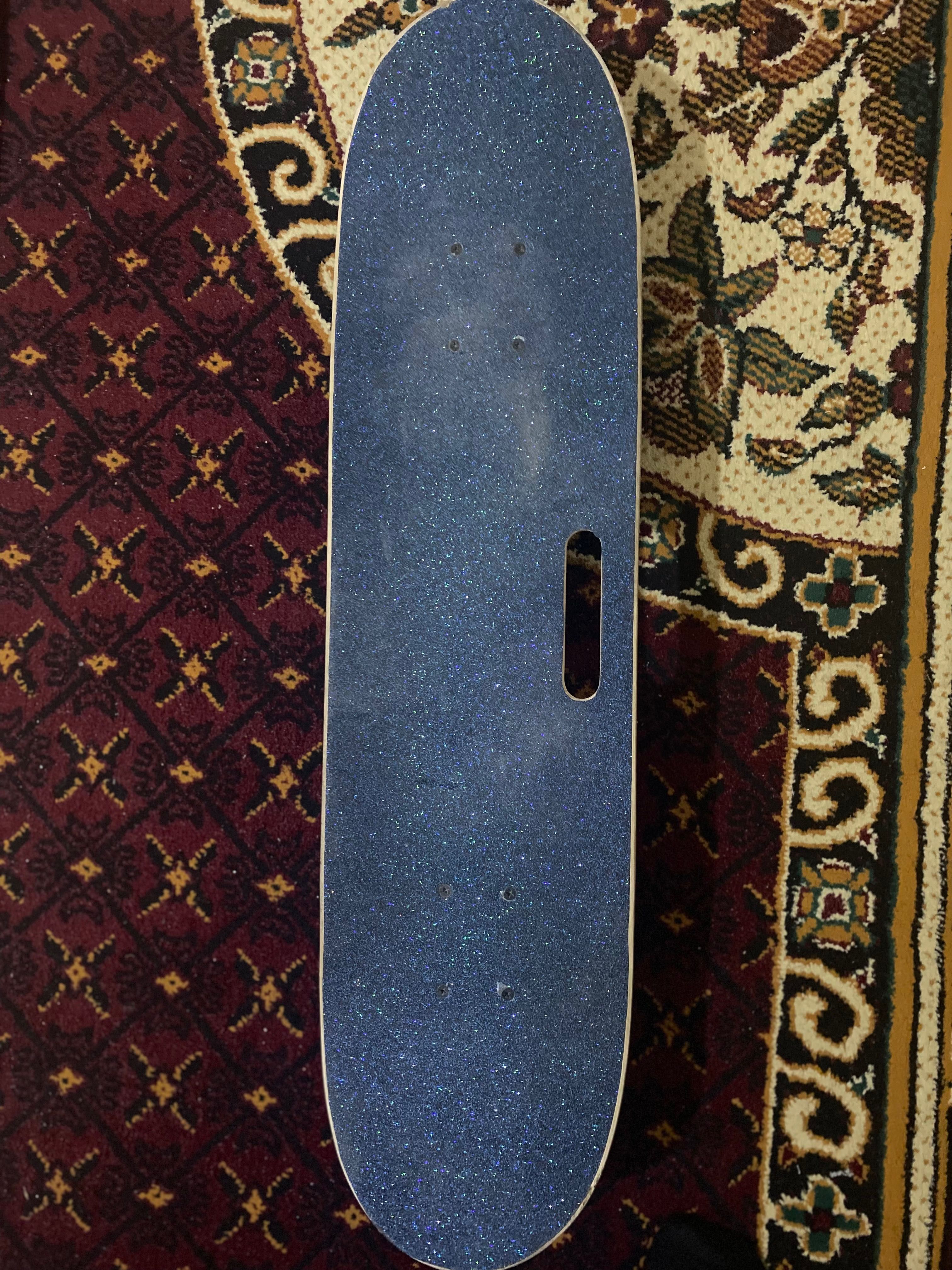 Skate board taxtasi yangi
