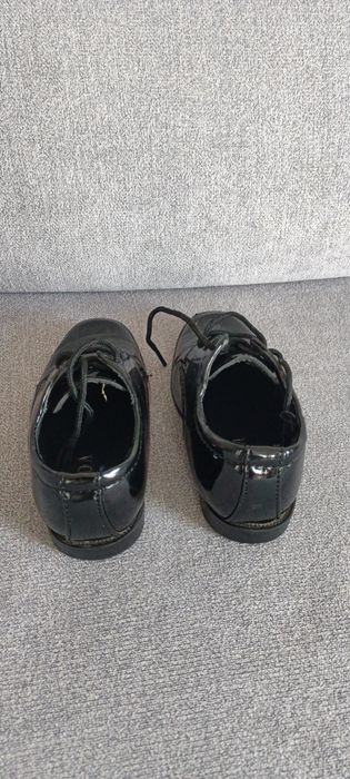 Vand pantofi baieti mar 21