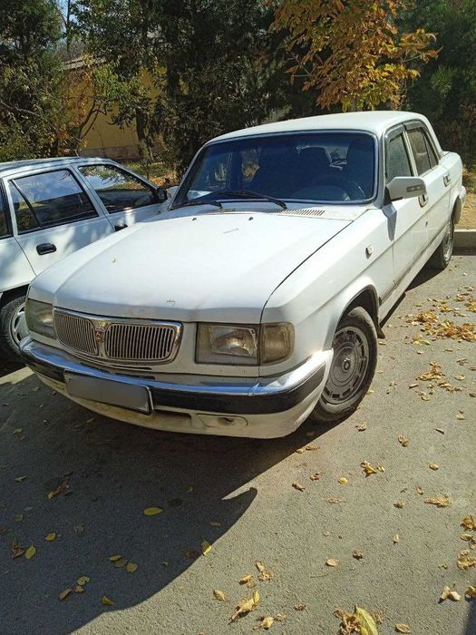 Машина Волга 3110