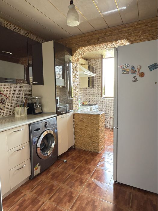 Срочно продатеся 3 х комнатная квартира