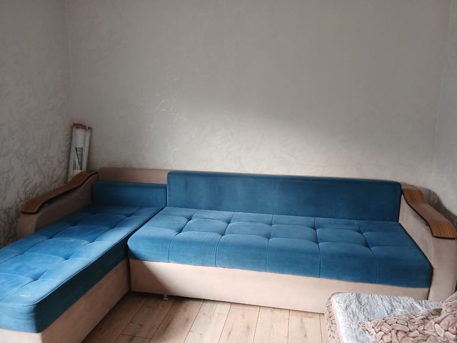 Продам диван !!!