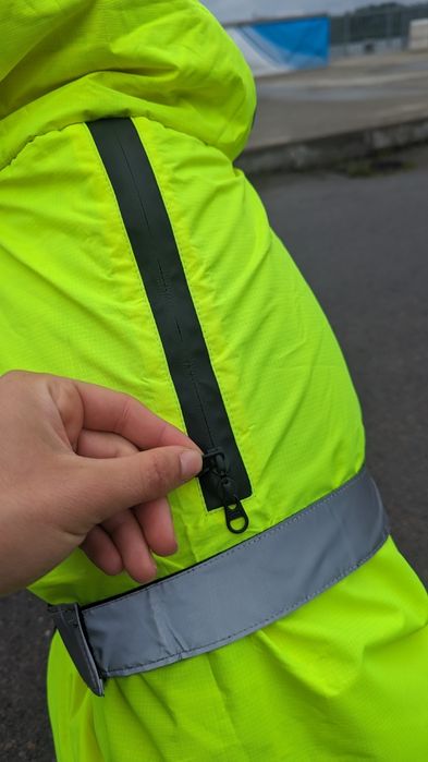 Непромокаеми дрехи за куче