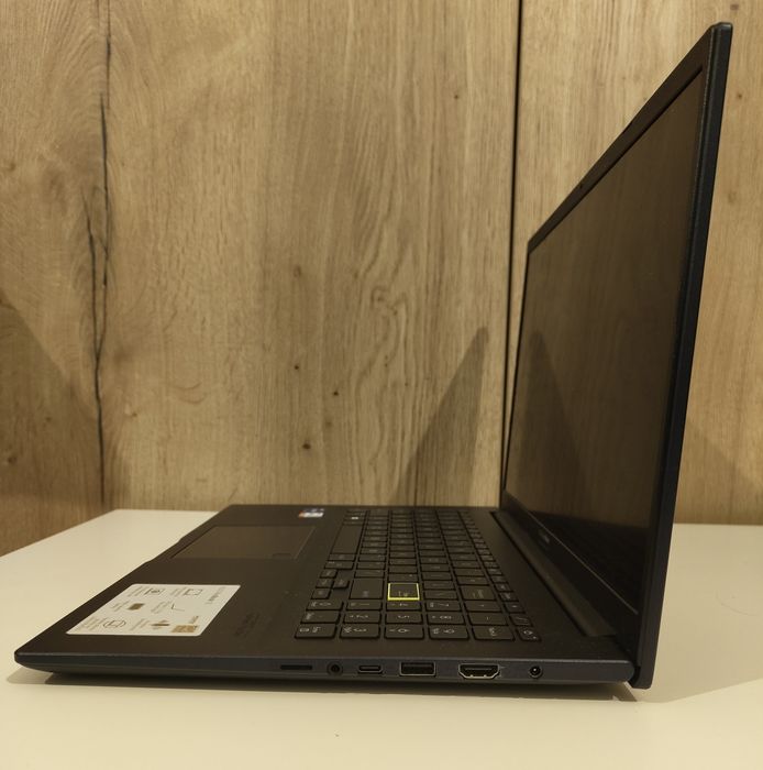 Laptop ASUS VivoBook X513EA • i7-1165G7 • 20GB RAM • 512GB SSD
