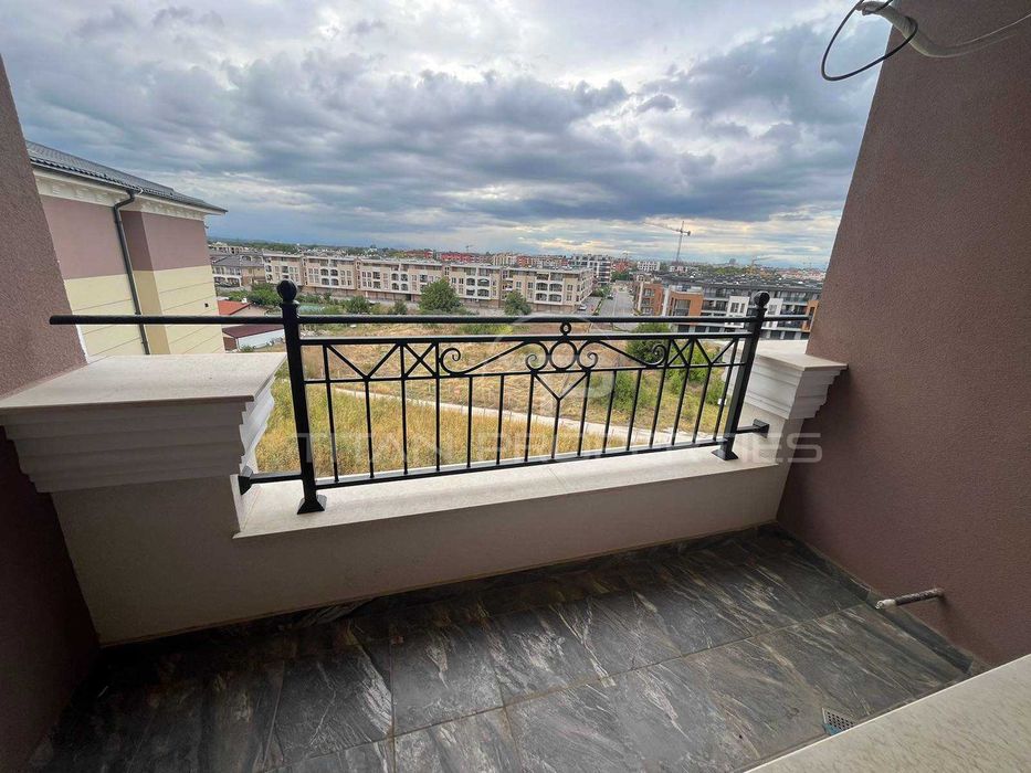 Продава се Тристаен апартамент в Пловдив, Остромила - 93 кв.м за 1560 €/кв.м - Снимка #8