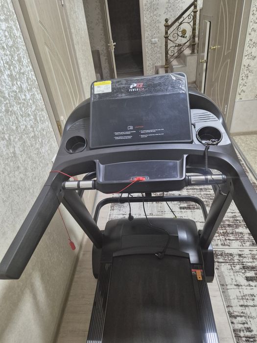 Беговая дорожка PG550