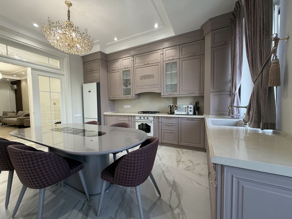 Новостройка Лондон евроремонт 4х комнатная 124 кв. м