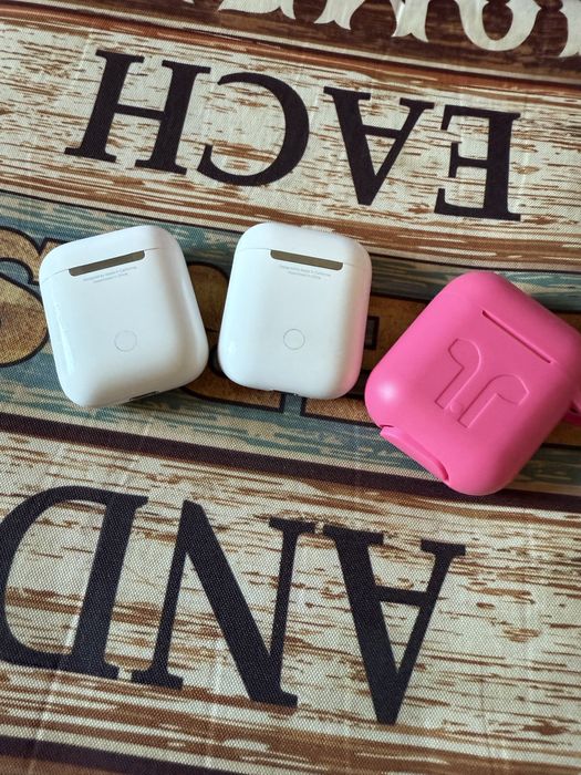 Airpods 2031.            ,