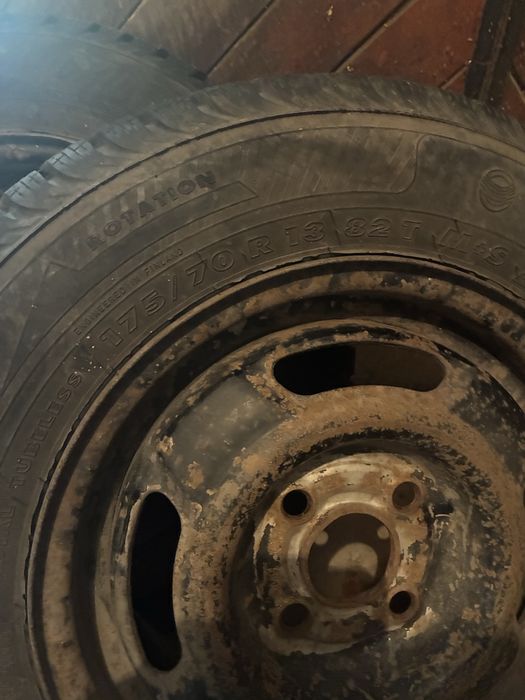 Продавам гуми Nokian 13 цола