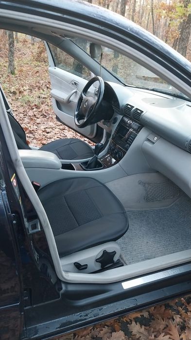 Мерцедес Ц220 2.2