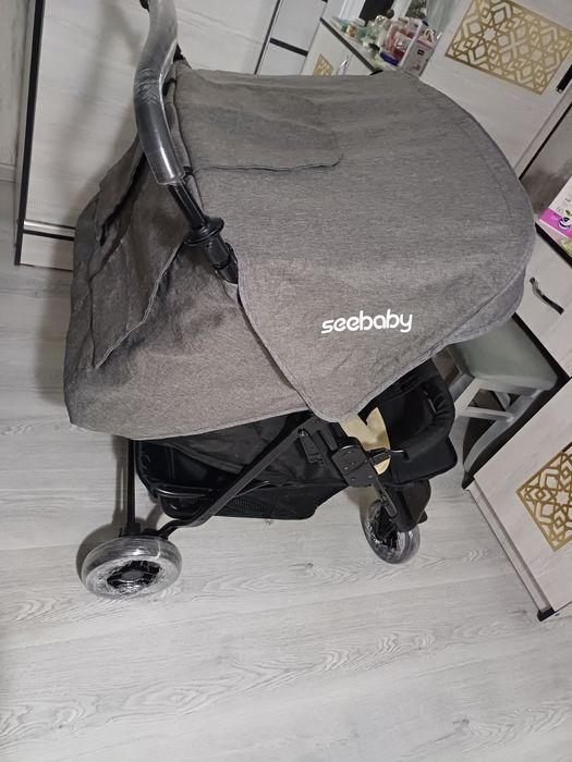 Продаётся фирменный двойнишка коляска Seebaby